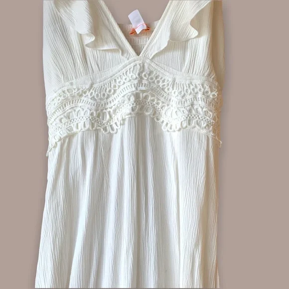 NWT Resort River Island White Dress With Ruffle Straps and A Cross Body Back - Picture 6 of 13